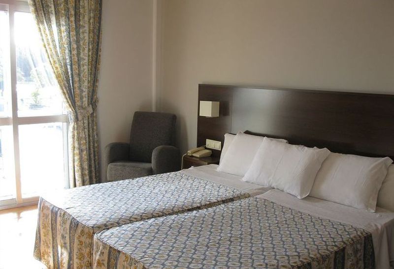 スタンダードルーム, Troncoso