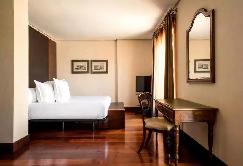 Suite with Terrace, Villa Real, A Member Of Preferred Hotels & Resorts