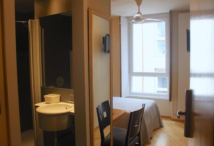 חדר סטנדרט יחיד, Zarampallo