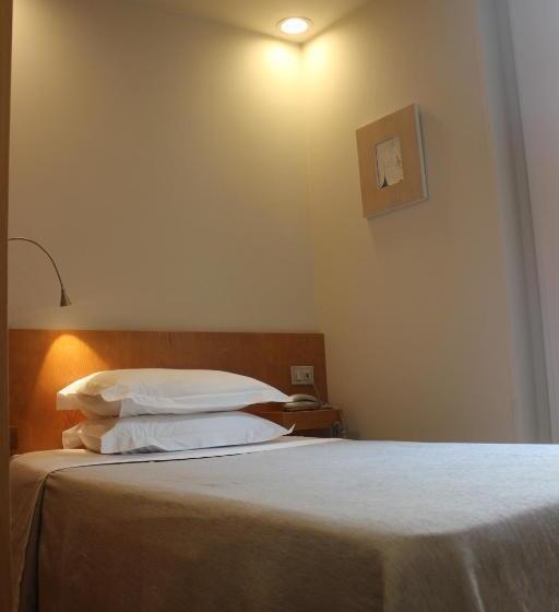 חדר סטנדרט יחיד, Zarampallo