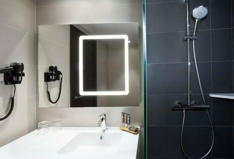 اتاق سوپریور, Novotel Madrid Center