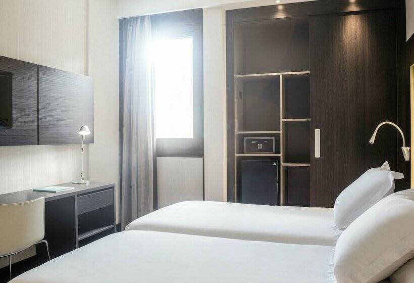 اتاق سوپریور, Novotel Madrid Center