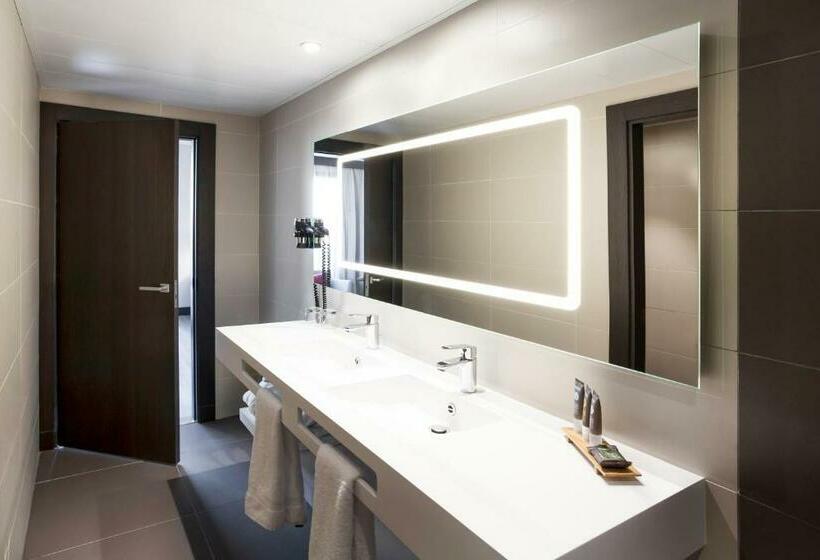 سوییت سوپریور, Novotel Madrid Center