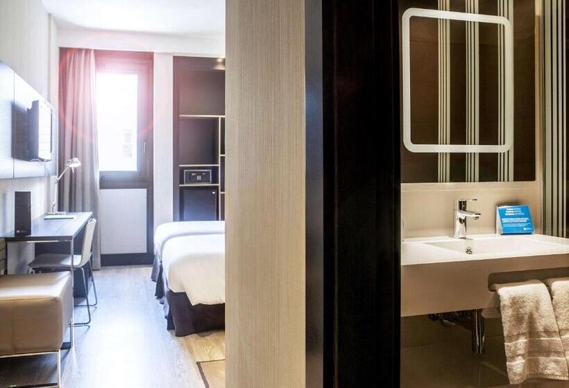 اتاق سوپریور, Novotel Madrid Center