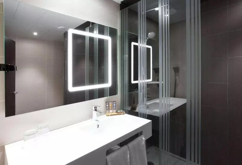 اتاق سوپریور, Novotel Madrid Center