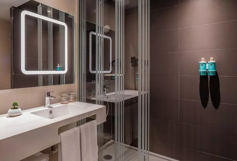 اتاق سوپریور, Novotel Madrid Center