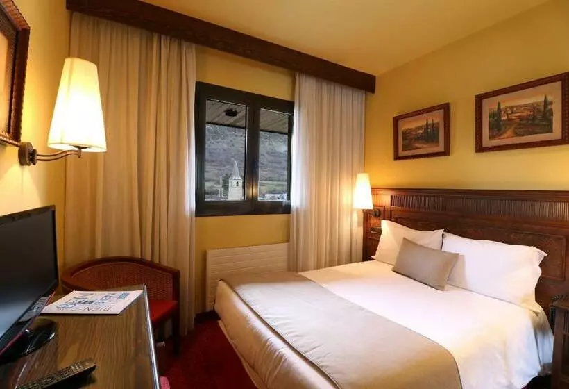اتاق استاندارد یک نفره, Rvhotels Tuca