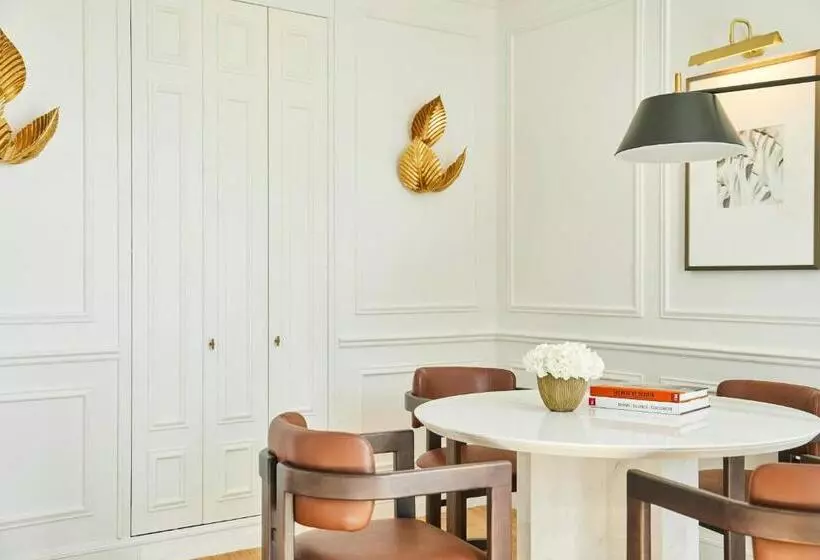 سوئیت با تخت بزرگ, The Palace, a Luxury Collection Hotel, Madrid