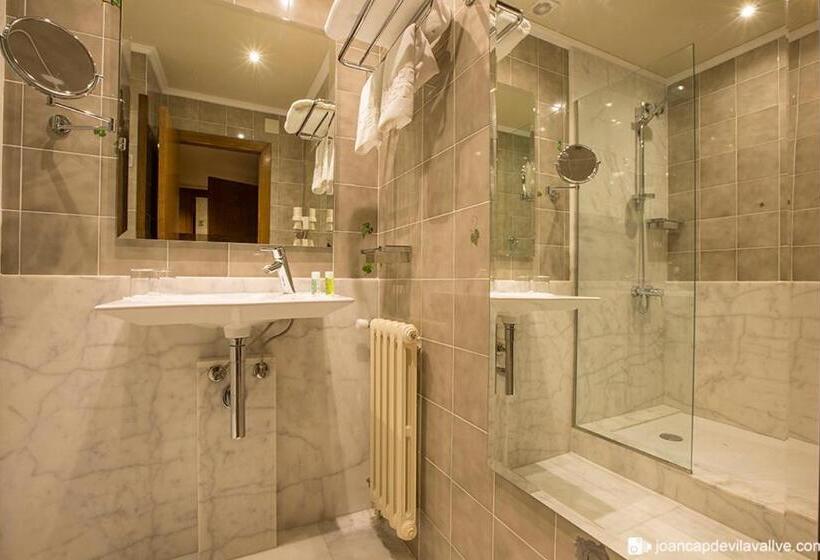 اتاق سوپریور, Hostal Sport