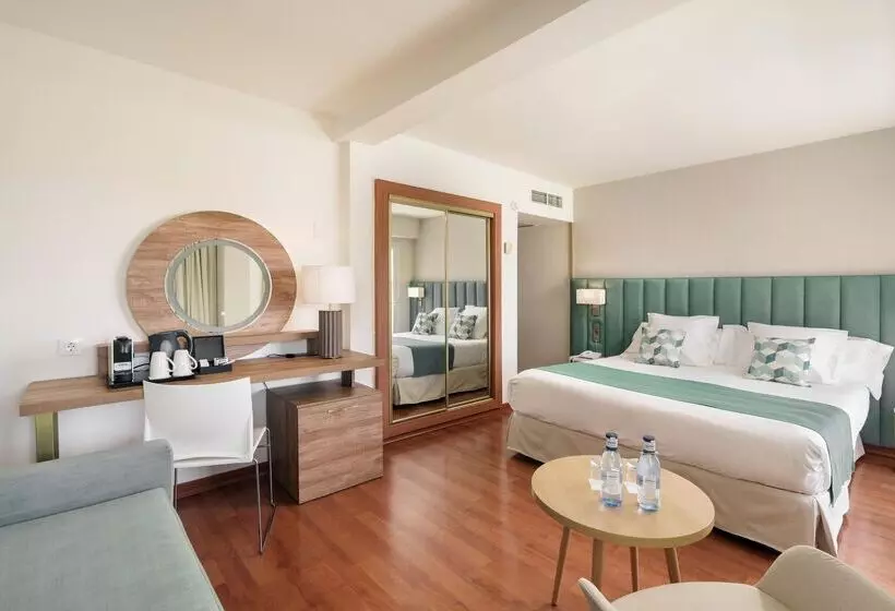 سوئیت جونیور کلوب با چشم‌انداز دریا, Costa Málaga - by Pierre & Vacances - Adults Recommended