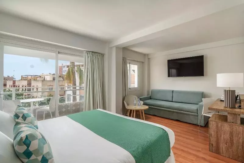 سوییت جونیور با چشم‌انداز دریا, Costa Málaga - by Pierre & Vacances - Adults Recommended