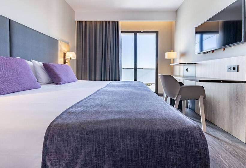 اتاق استاندارد با چشمانداز باغ, Astari