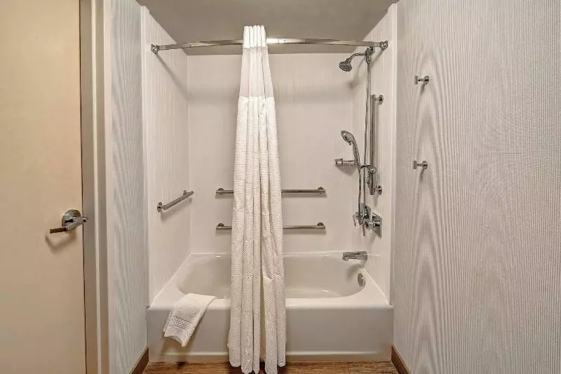 Standard Kolmen Hengen Huone, Augusta Club & Spa - Adults Only