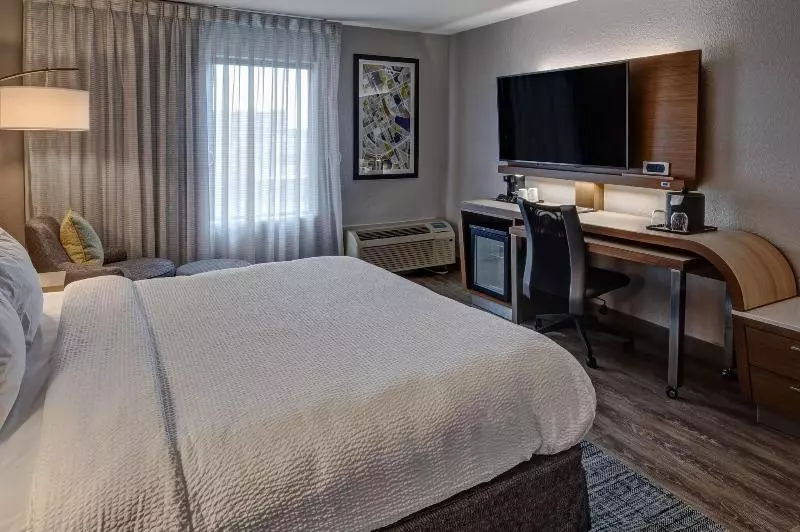Standard Kolmen Hengen Huone, Augusta Club & Spa - Adults Only
