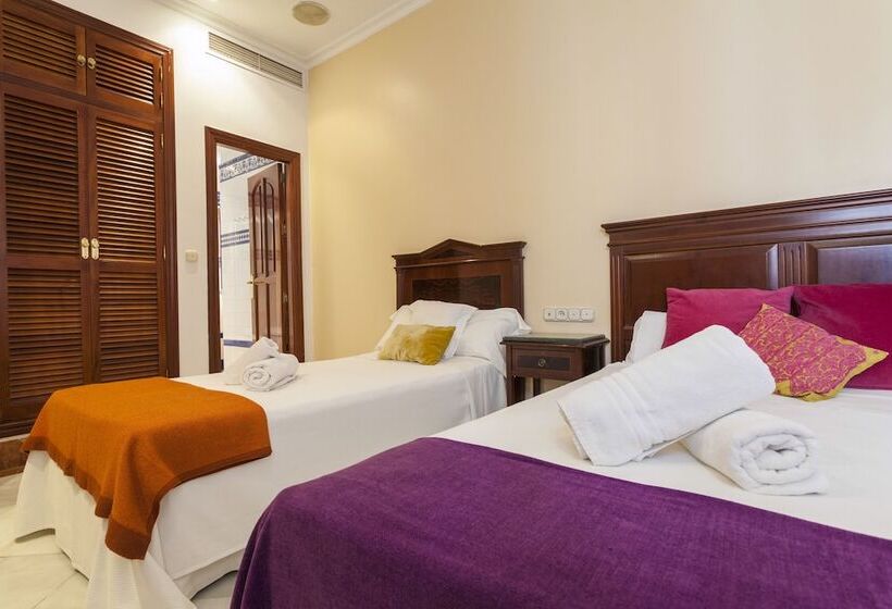 اتاق استاندارد سه نفره, Baco