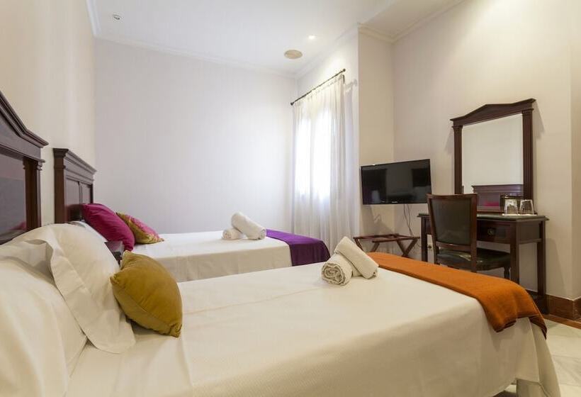 اتاق استاندارد سه نفره, Baco