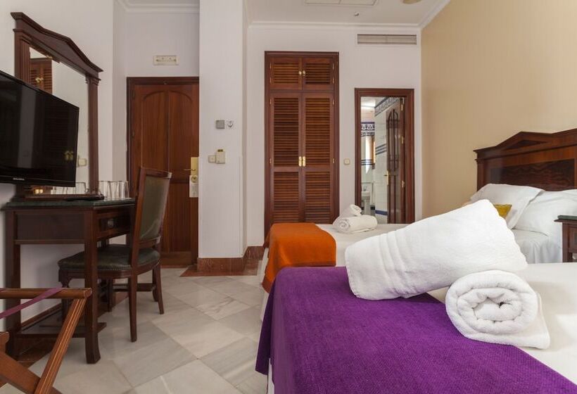 اتاق استاندارد سه نفره, Baco