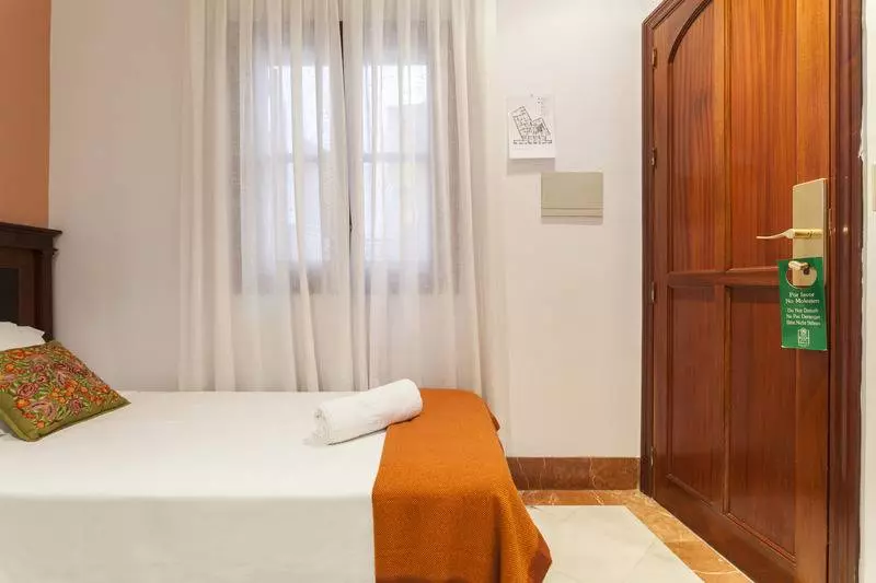Habitación Economy Individual, Baco