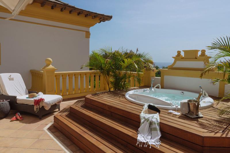 바다 전망 스위트, Bahia del Duque