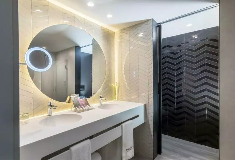 Premium-huone, Barceló Sevilla Renacimiento