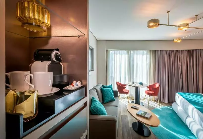 Premium Family Room, Barceló Sevilla Renacimiento