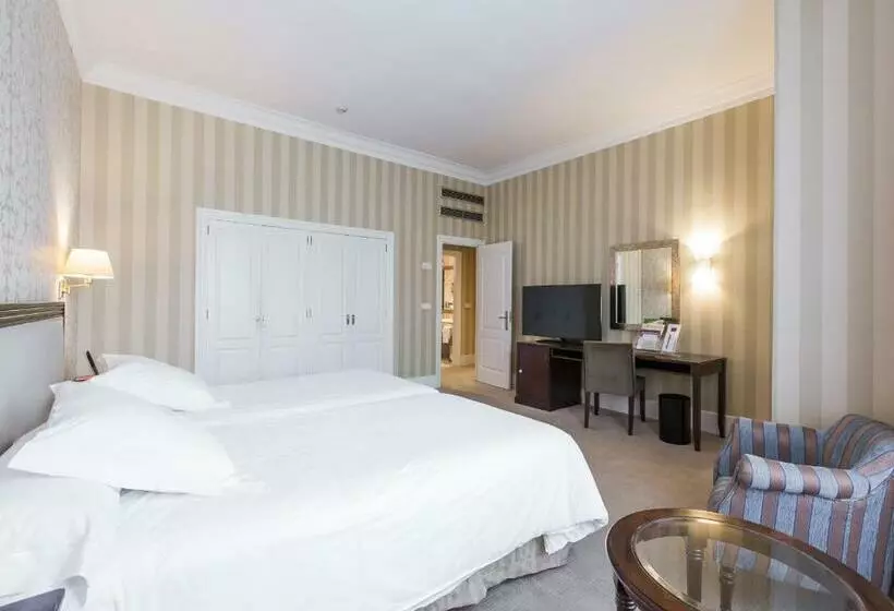 Standard-huone, Carlton