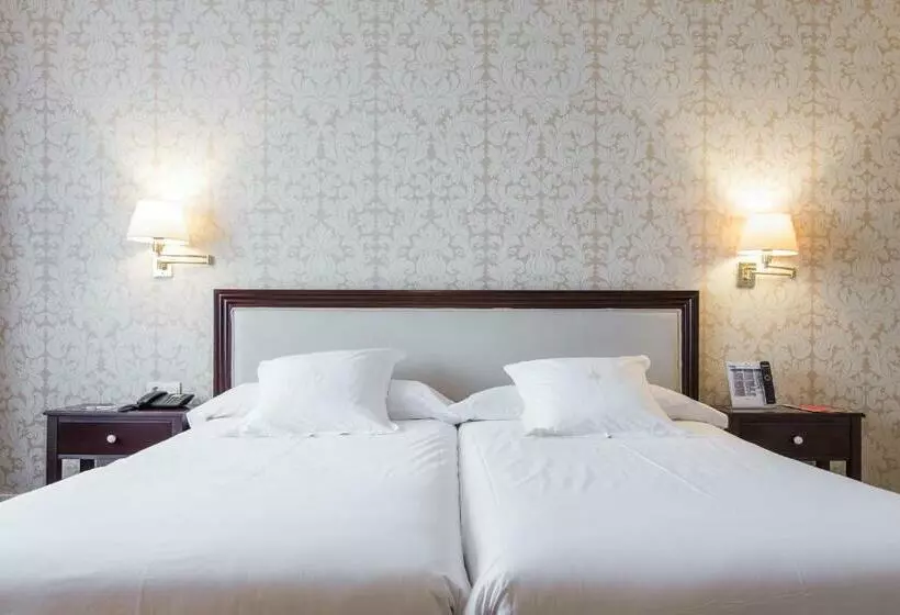 Standard-huone, Carlton