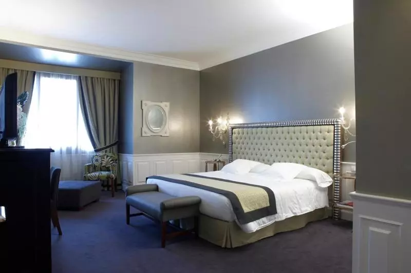Standard-huone, Carlton
