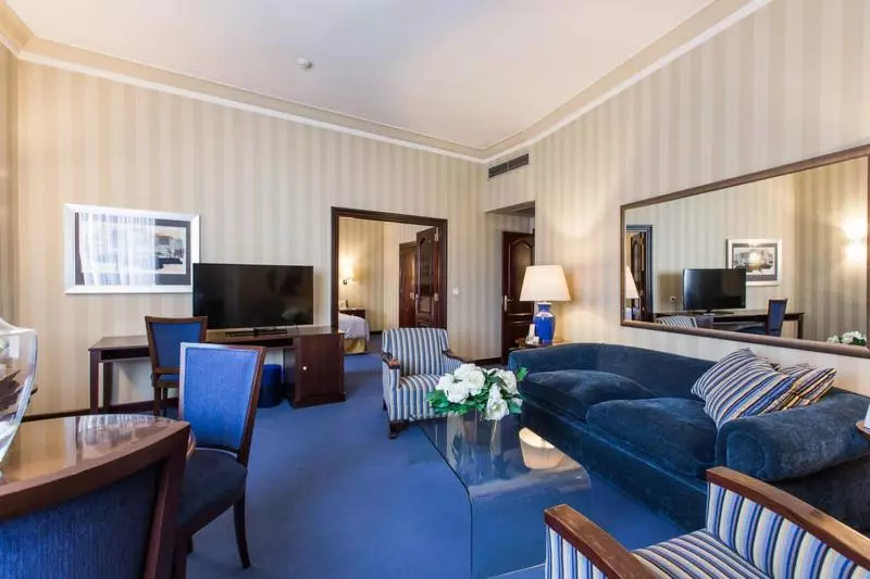 Standard-huone, Carlton