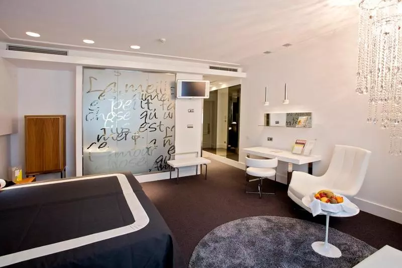 Standard-huone, Carlton