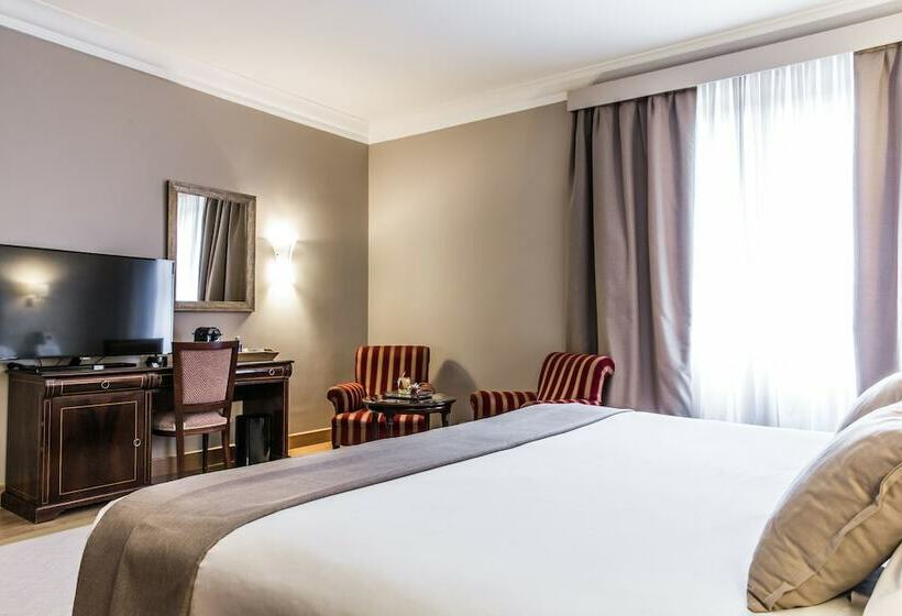 غرفة قياسية, Carlton