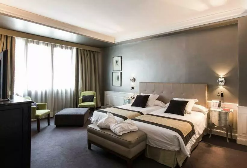 Superior-huone, Carlton