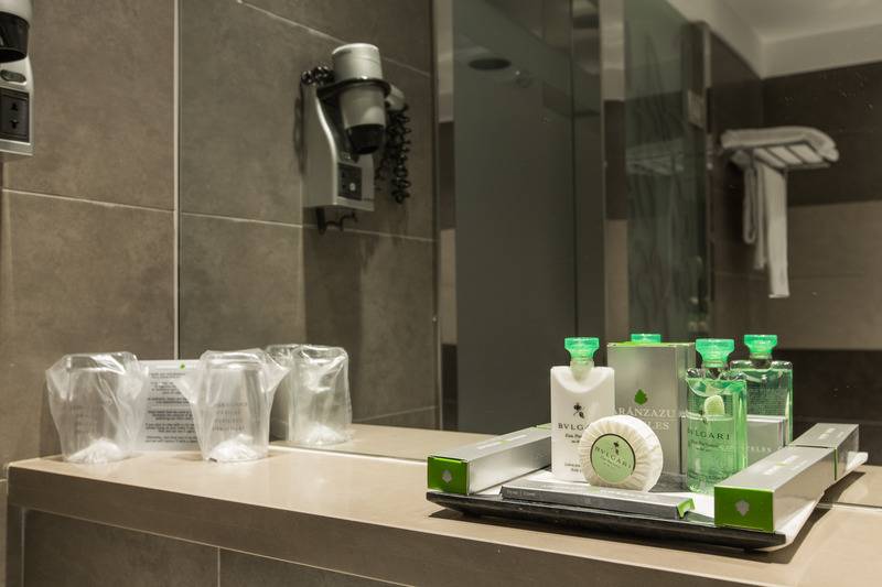 غرفة سوبيريور, Carlton