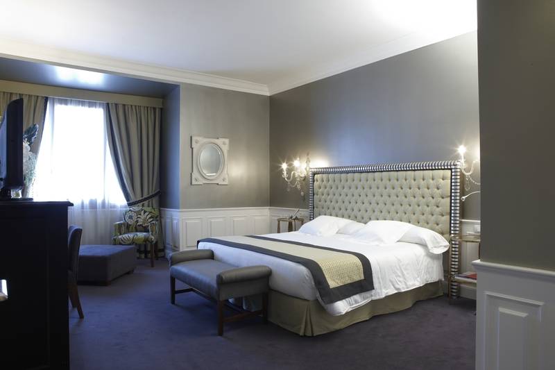 جناح جونيور, Carlton