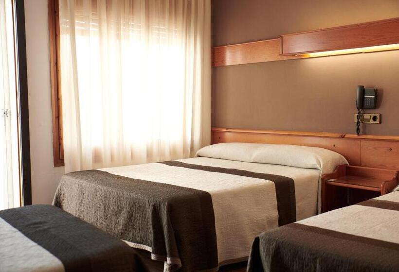 غرفة قياسية ثلاثية, Checkin Flamingo