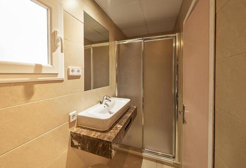 شقة غرفة واحدة مطلة على حمام السباحة, Checkin Flamingo