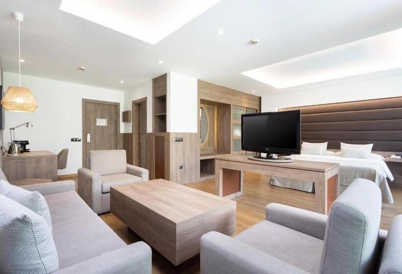 ジュニアスイート, Colon Rambla