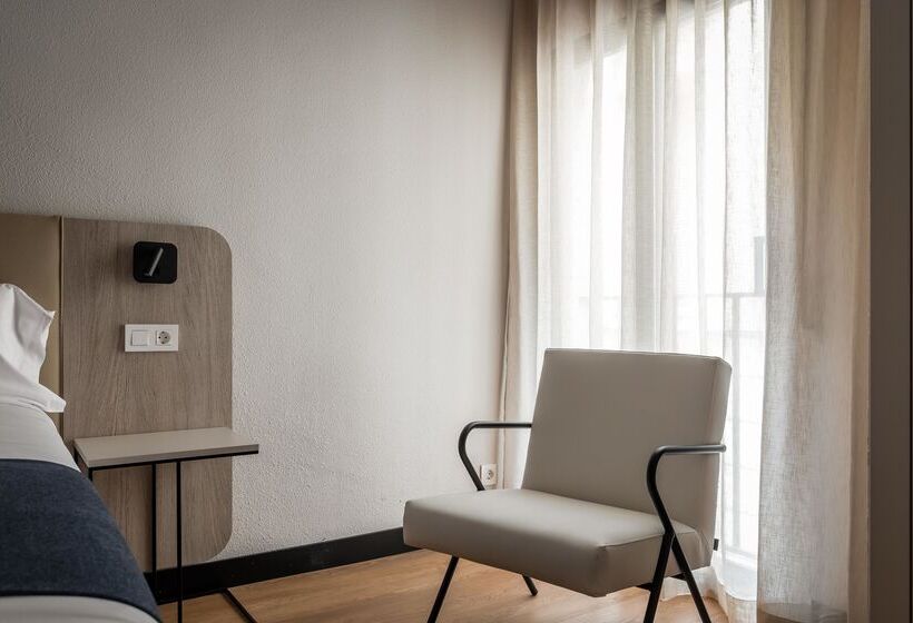 Номер Стандарт, Don Jaime 54