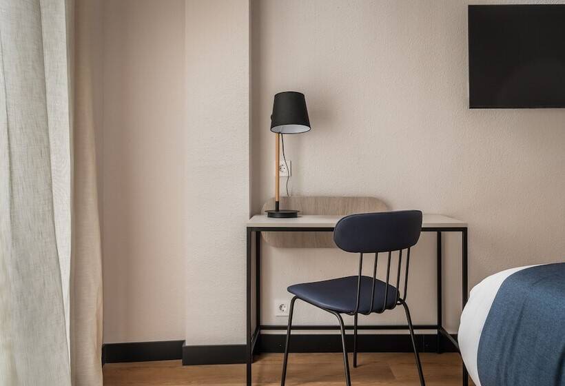 Номер Стандарт, Don Jaime 54