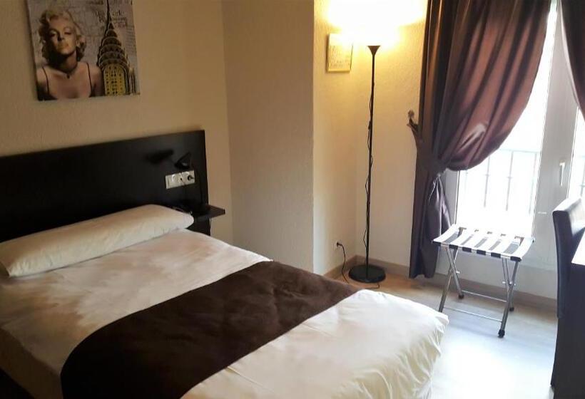 标准单人间, El Pozo