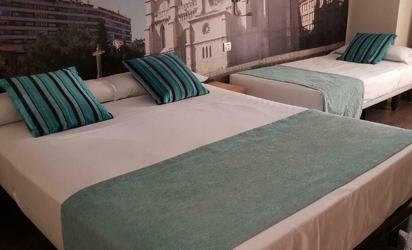 غرفة قياسية ثلاثية, Ele Enara Boutique