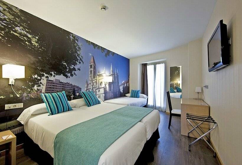 غرفة قياسية ثلاثية, Ele Enara Boutique