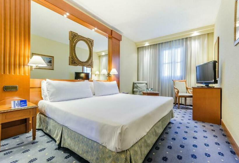 标准间, Exe Sevilla Macarena