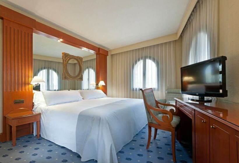 标准间, Exe Sevilla Macarena