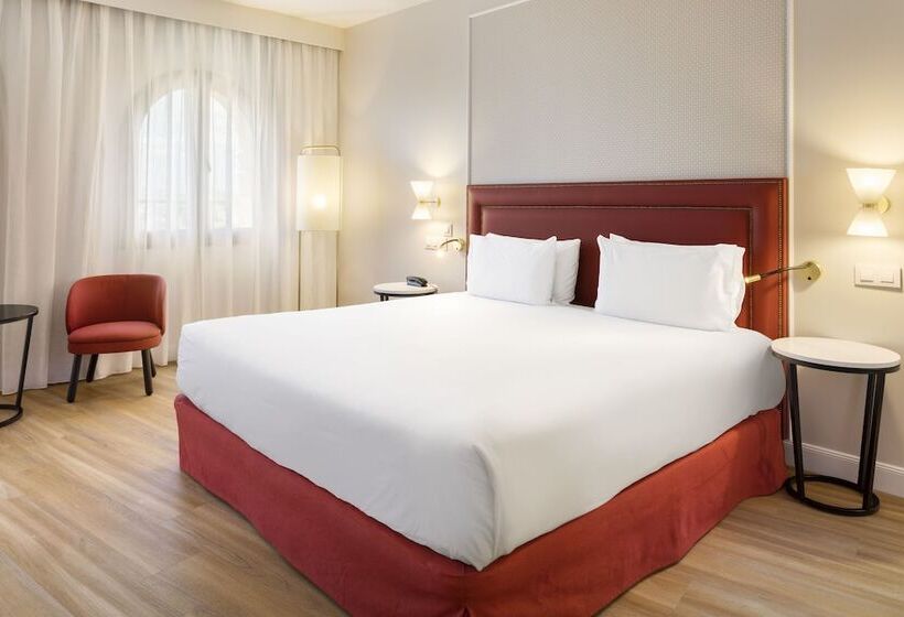 标准间, Exe Sevilla Macarena