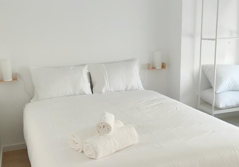 家庭间, Exe Sevilla Macarena