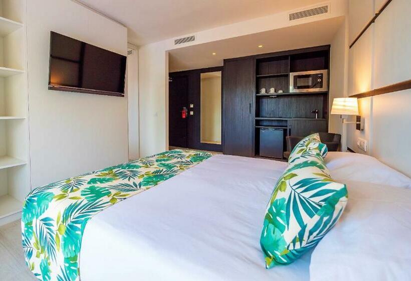 חדר משפחתי, Golden Port Salou & Spa