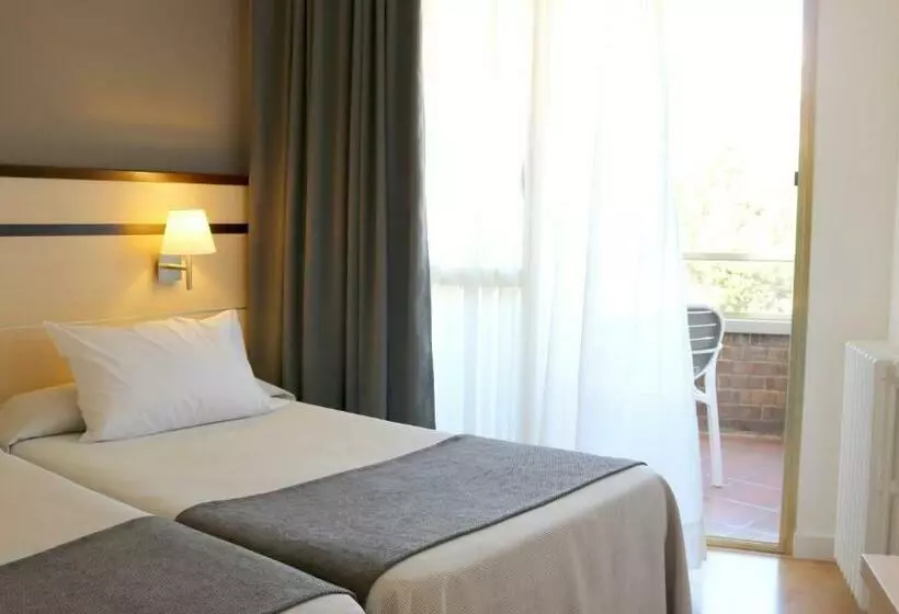 スタンダード4人部屋, Golden Port Salou & Spa