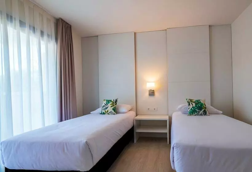 ファミリールーム, Golden Port Salou & Spa