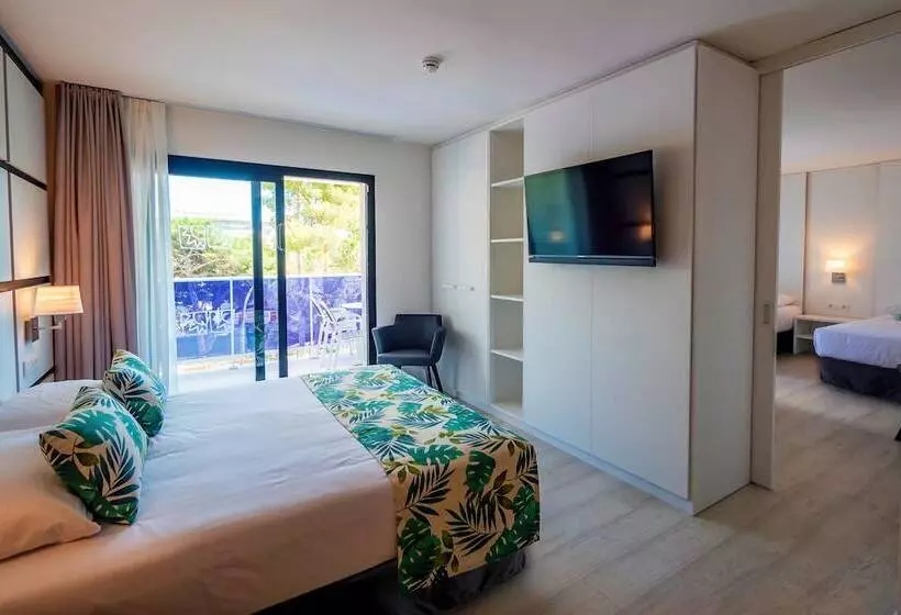 ファミリールーム, Golden Port Salou & Spa